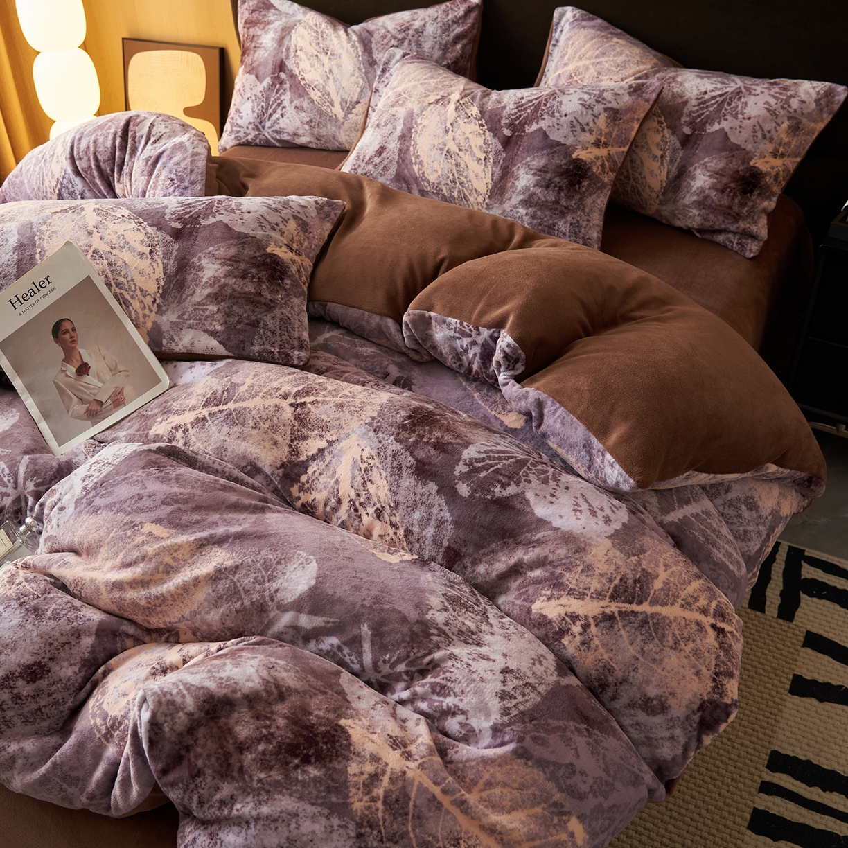 91家纺网 家纺一手货源 找家纺 吾秀家居 绒城  230克美拉德数码绒四件套 牛奶绒四件套 - 暖秋系列 深紫罗兰