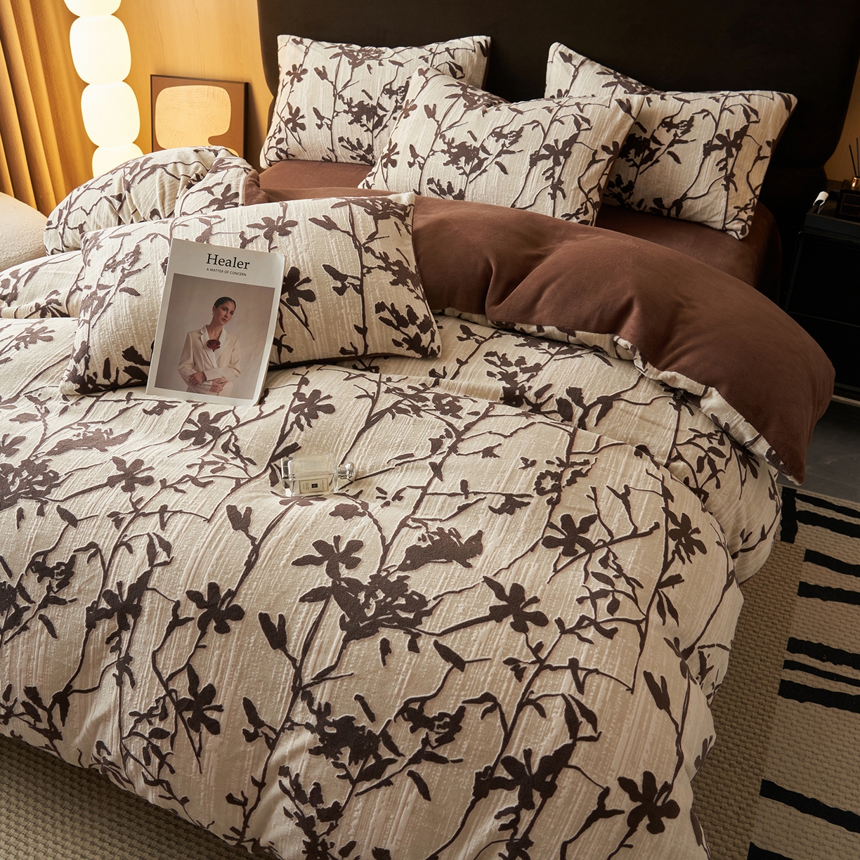 91家纺网 家纺一手货源 找家纺 吾秀家居 绒城  230克美拉德数码绒四件套 牛奶绒四件套 - 暖秋系列 境玉森林