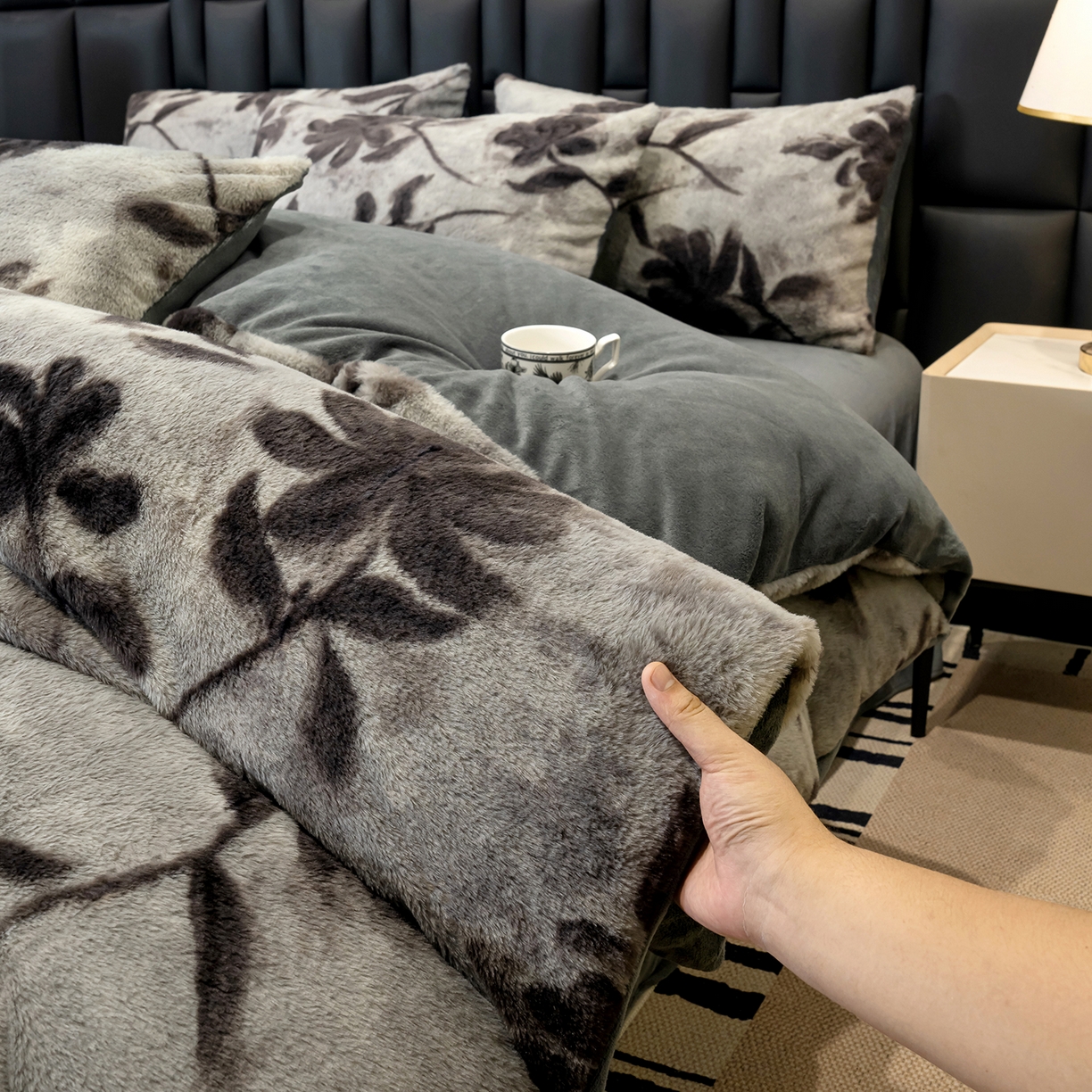 91家纺网 家纺一手货源 找家纺 豫见家纺 2025新款法式美拉德高克重兔毛床单款四件套兔毛简单款 奥黛丽