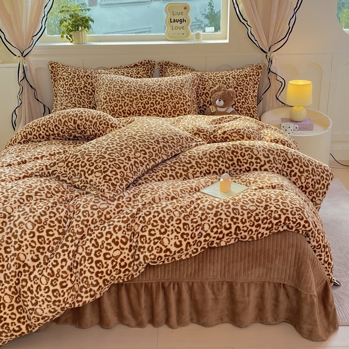 91家纺网 家纺一手货源 找家纺 （总）豫见家纺 2025新款高克重牛奶绒夹棉床盖四件套