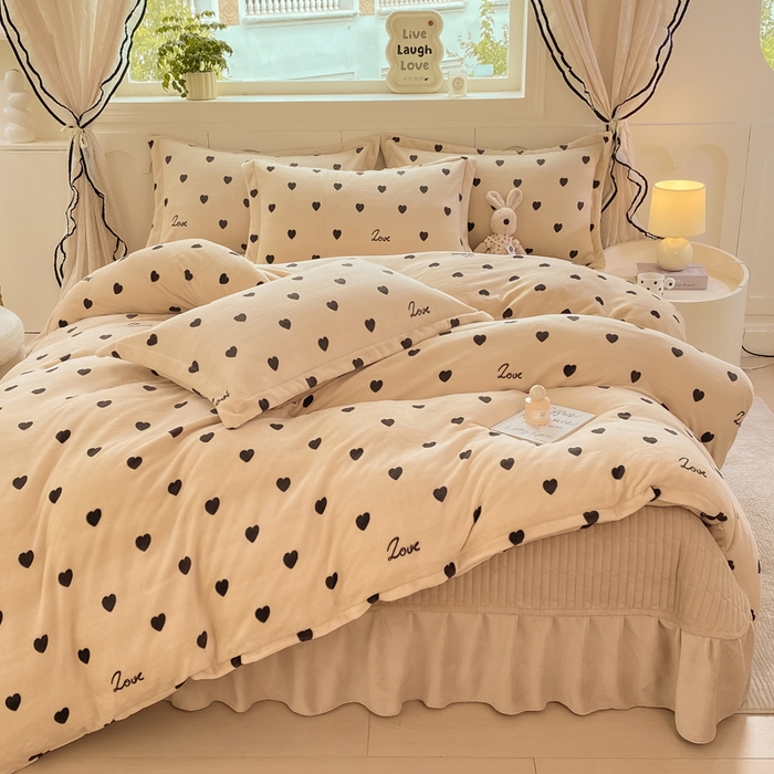 91家纺网 家纺一手货源 找家纺 （总）豫见家纺 2025新款高克重牛奶绒夹棉床盖四件套