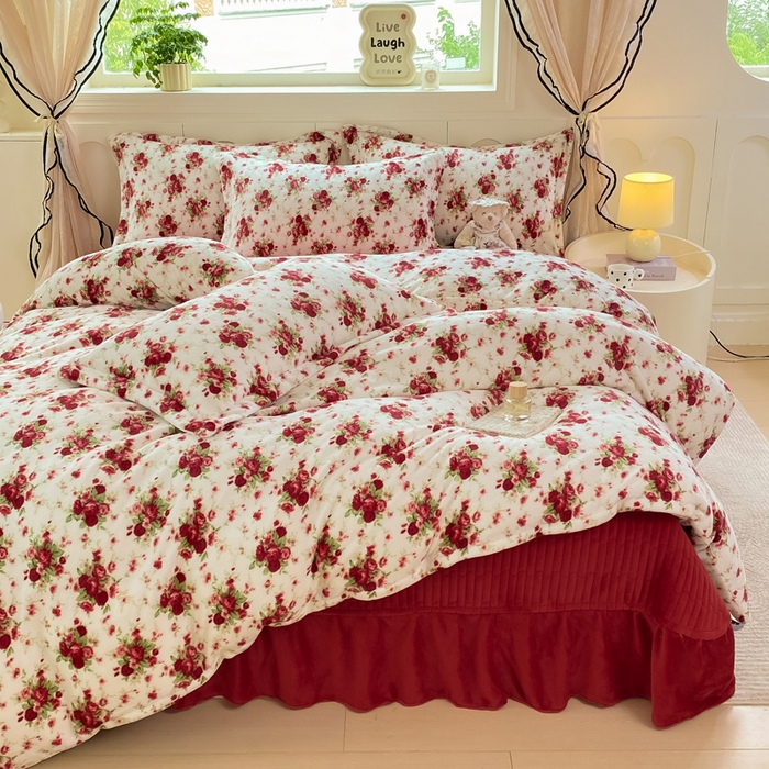 91家纺网 家纺一手货源 找家纺 （总）豫见家纺 2025新款高克重牛奶绒夹棉床盖四件套