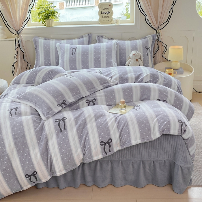 91家纺网 家纺一手货源 找家纺 （总）豫见家纺 2025新款高克重牛奶绒夹棉床盖四件套