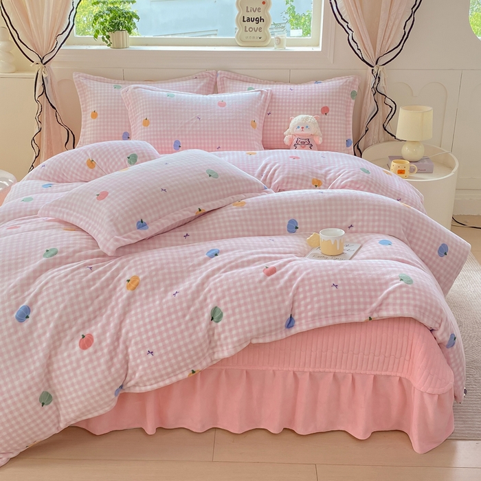 91家纺网 家纺一手货源 找家纺 （总）豫见家纺 2025新款高克重牛奶绒夹棉床盖四件套