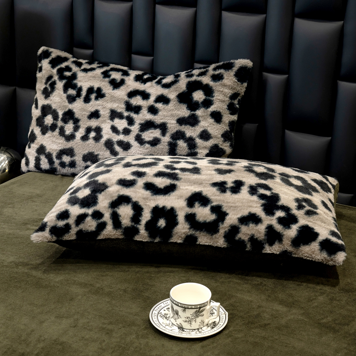 91家纺网 家纺一手货源 找家纺 豫见家纺 2025新款法式美拉德高克重兔毛床单款四件套兔毛简单款 豹纹灰