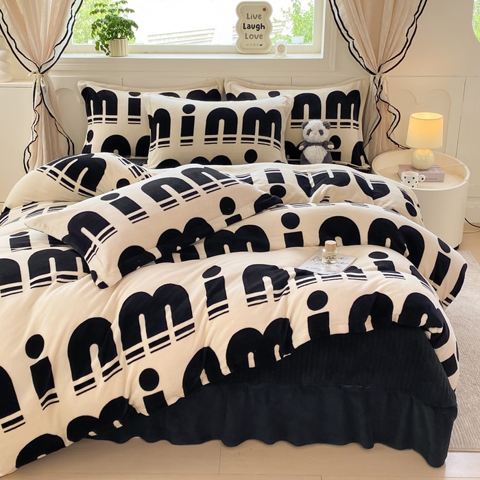 91家纺网 家纺一手货源 找家纺 （总）豫见家纺 2025新款高克重牛奶绒夹棉床盖四件套