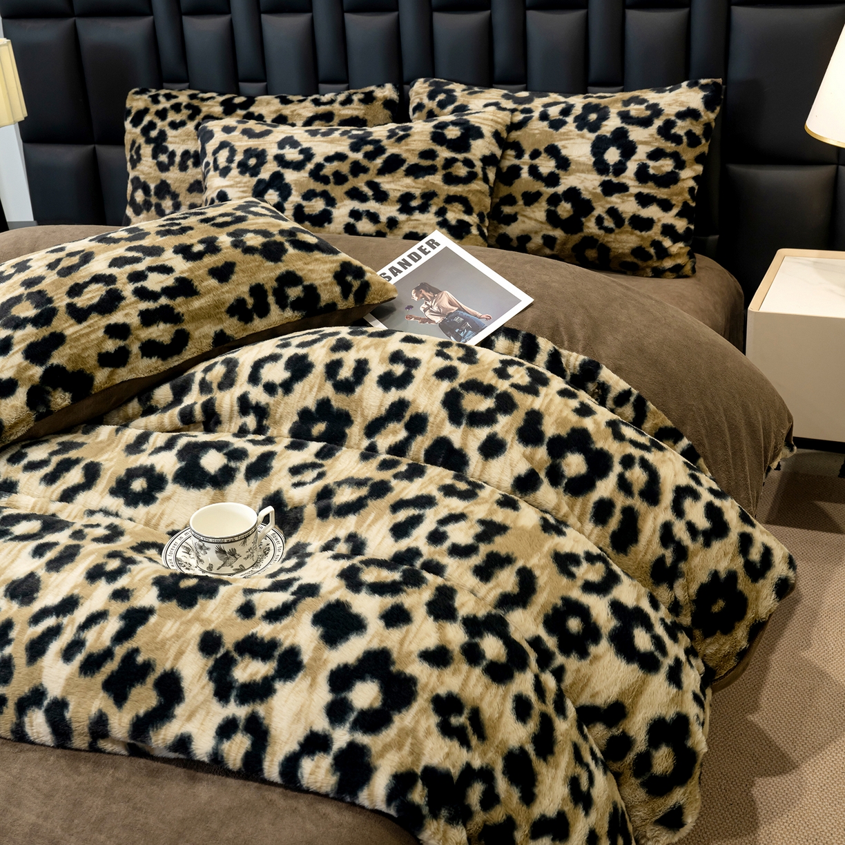 91家纺网 家纺一手货源 找家纺 豫见家纺 2025新款法式美拉德高克重兔毛床单款四件套兔毛简单款 豹纹咖