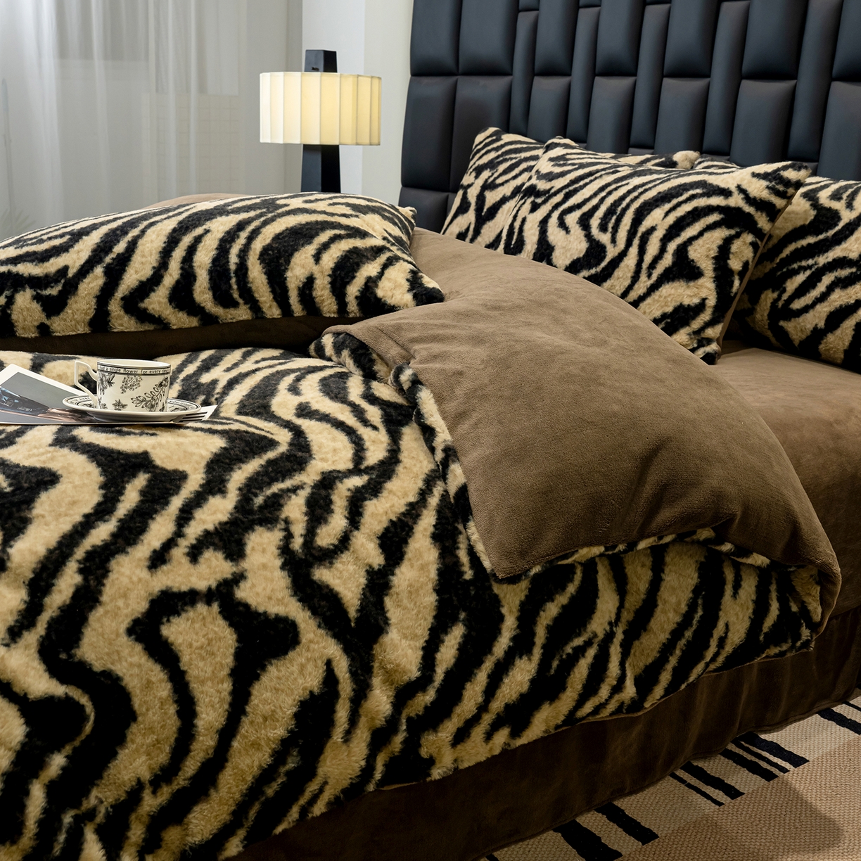 91家纺网 家纺一手货源 找家纺 豫见家纺 2025新款法式美拉德高克重兔毛床单款四件套兔毛简单款 虎纹