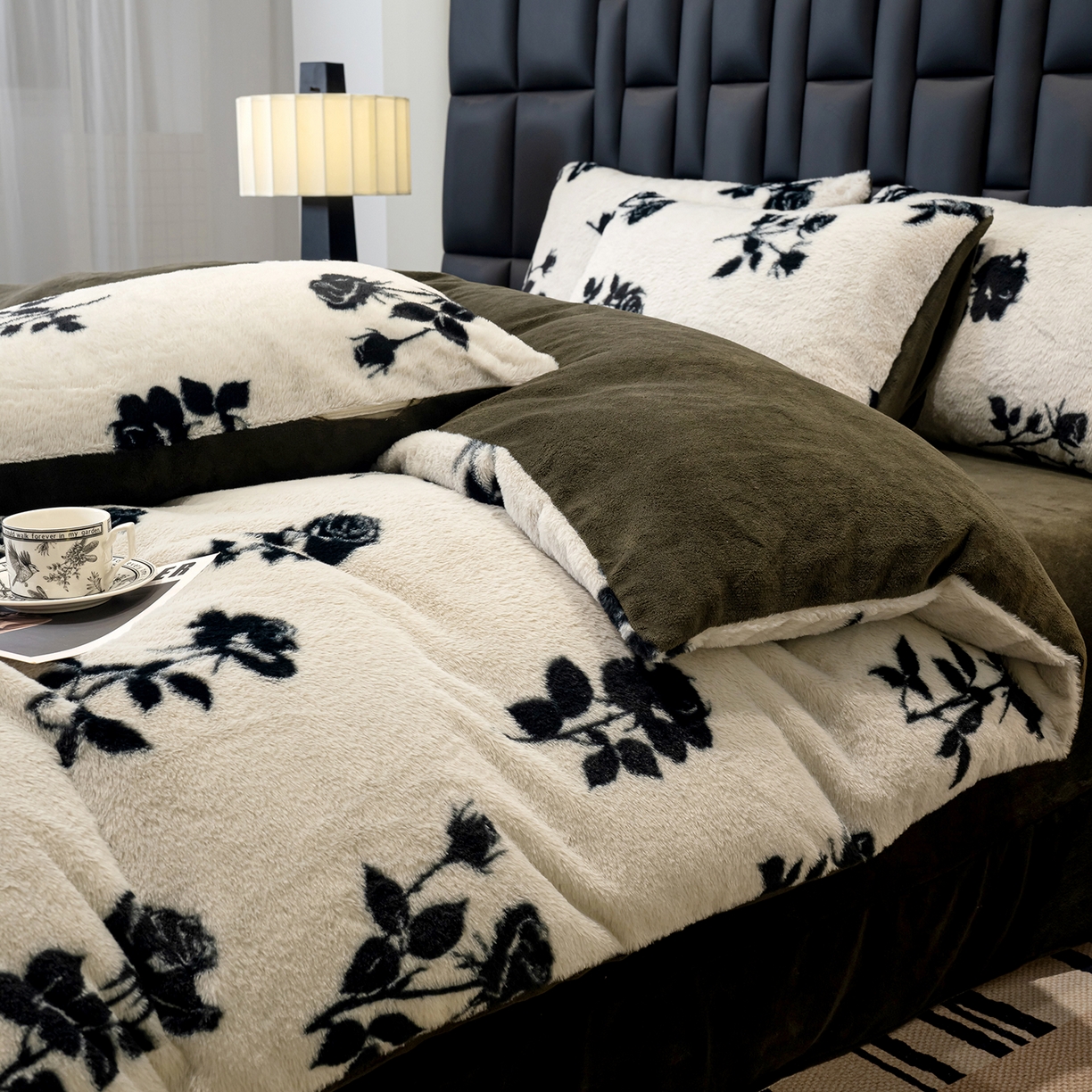 91家纺网 家纺一手货源 找家纺 豫见家纺 2025新款法式美拉德高克重兔毛床单款四件套兔毛简单款 玫瑰白