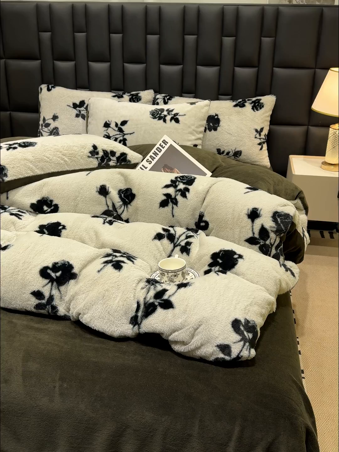 91家纺网 家纺一手货源 找家纺 豫见家纺 2025新款法式美拉德高克重兔毛床单款四件套兔毛简单款 玫瑰白