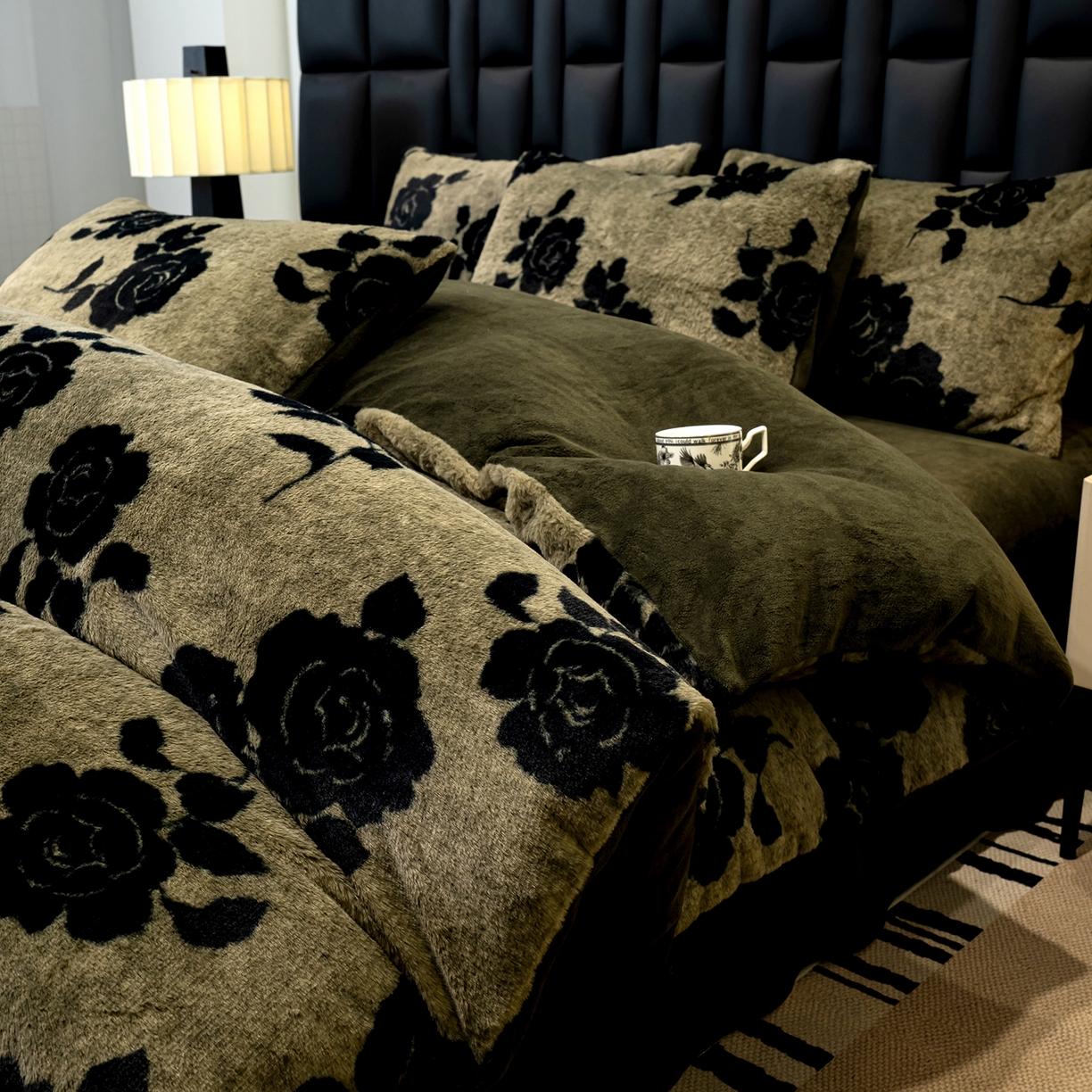 91家纺网 家纺一手货源 找家纺 豫见家纺 2025新款法式美拉德高克重兔毛床单款四件套兔毛简单款 玫瑰庄园