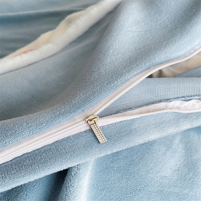 91家纺网 家纺一手货源 找家纺 梦舒羽 2025新款A类230克全消光刺绣贴布牛奶绒四件套学生宿舍床单款床上用品套件 吐司萌宠-高贵蓝