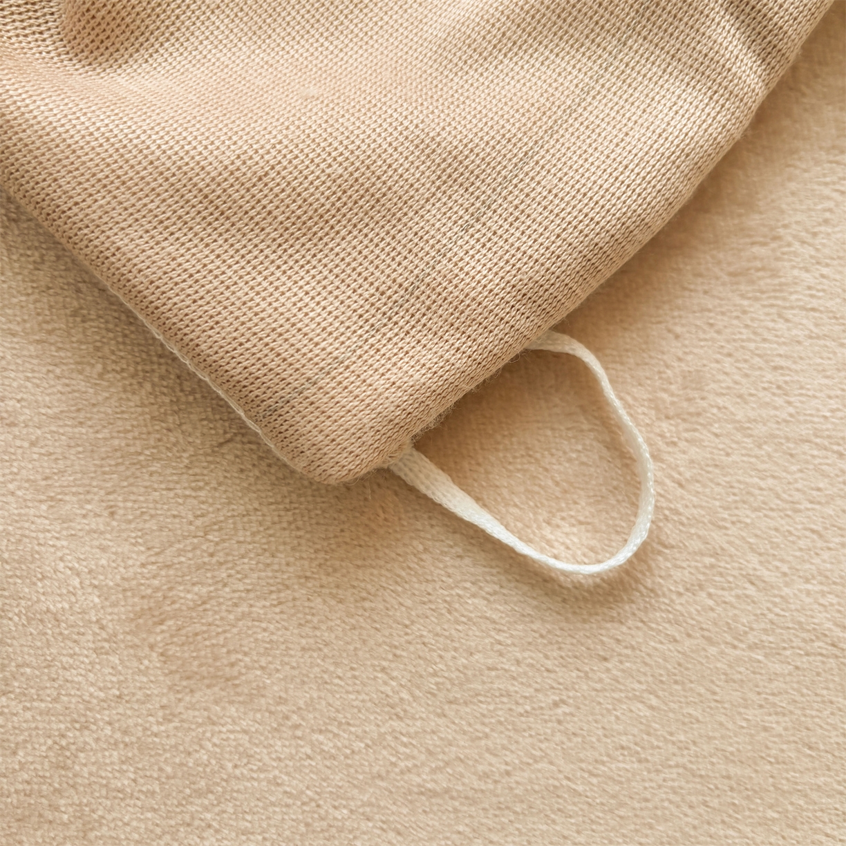 91家纺网 家纺一手货源 找家纺 义博家纺 2025新款高克重牛奶绒蝴蝶贴布绣四件套 爱心蝴蝶-咖