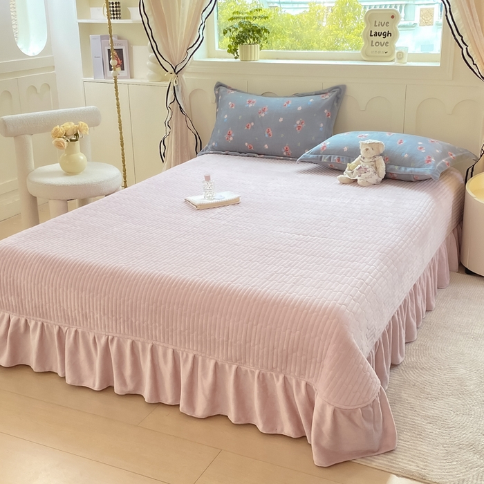 91家纺网 家纺一手货源 找家纺 豫见家纺 2025新款高克重牛奶绒夹棉床盖四件套 灰调爱恋