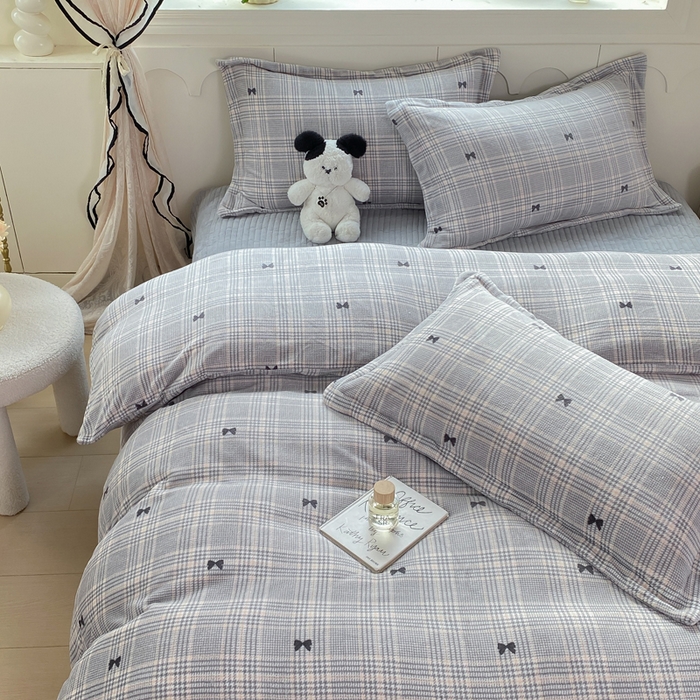 91家纺网 家纺一手货源 找家纺 豫见家纺 2025新款高克重牛奶绒夹棉床盖四件套 罗格先生