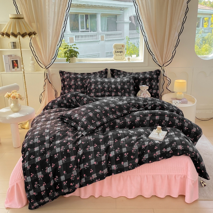 91家纺网 家纺一手货源 找家纺 豫见家纺 2025新款高克重牛奶绒夹棉床盖四件套 茉香