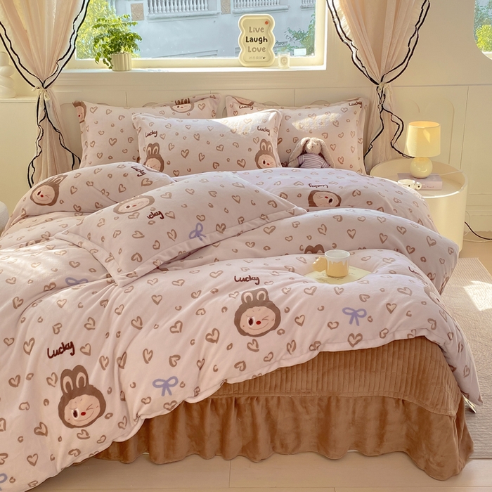 豫见家纺 2025新款高克重牛奶绒夹棉床盖四件套 淘气兔