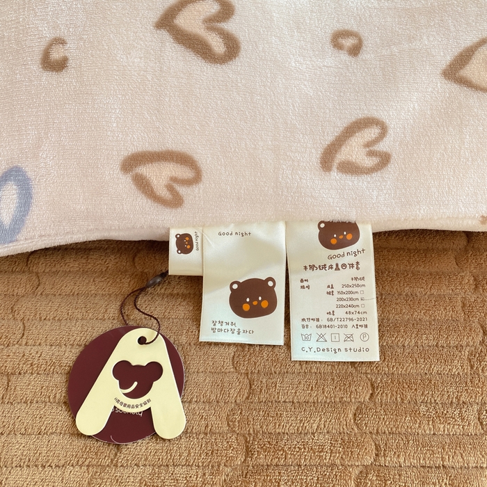 91家纺网 家纺一手货源 找家纺 豫见家纺 2025新款高克重牛奶绒夹棉床盖四件套 淘气兔