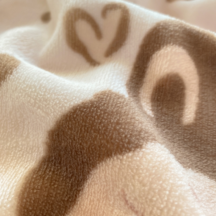 91家纺网 家纺一手货源 找家纺 豫见家纺 2025新款高克重牛奶绒夹棉床盖四件套 淘气兔