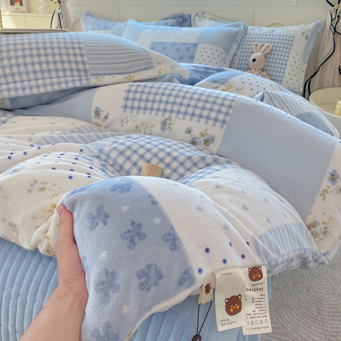 91家纺网 家纺一手货源 找家纺 豫见家纺 2025新款高克重牛奶绒夹棉床盖四件套 田园幻梦