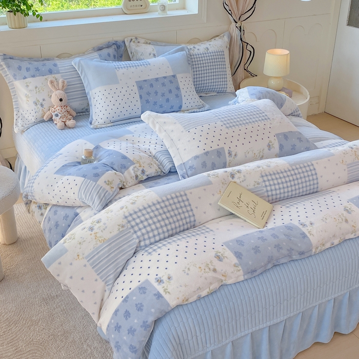 91家纺网 家纺一手货源 找家纺 豫见家纺 2025新款高克重牛奶绒夹棉床盖四件套 田园幻梦