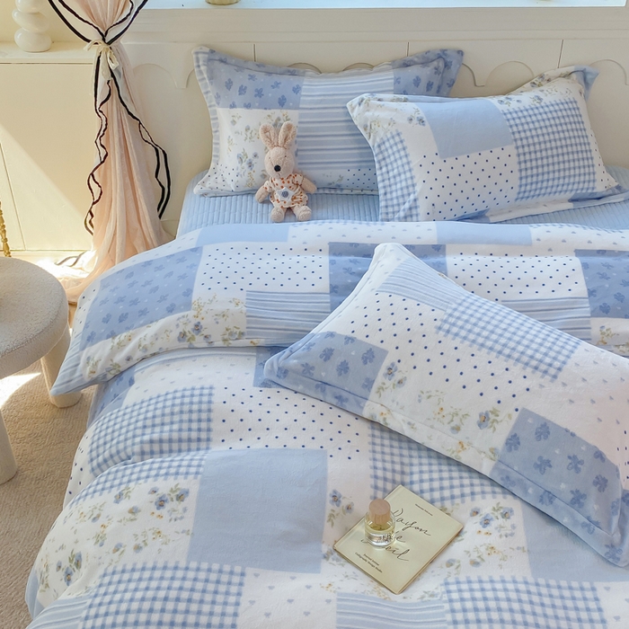 91家纺网 家纺一手货源 找家纺 豫见家纺 2025新款高克重牛奶绒夹棉床盖四件套 田园幻梦