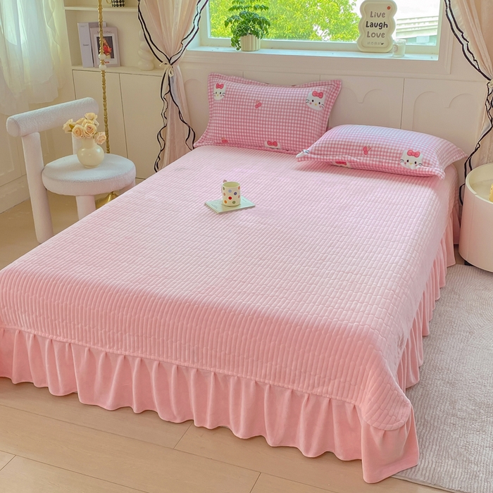 91家纺网 家纺一手货源 找家纺 豫见家纺 2025新款高克重牛奶绒夹棉床盖四件套 甜心凯蒂-粉