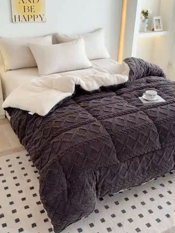 91家纺网 家纺一手货源 找家纺 畅销被业 2025新款塔芙绒羊羔绒提花冬被子被芯-小银杏叶系列 小银杏叶-深灰