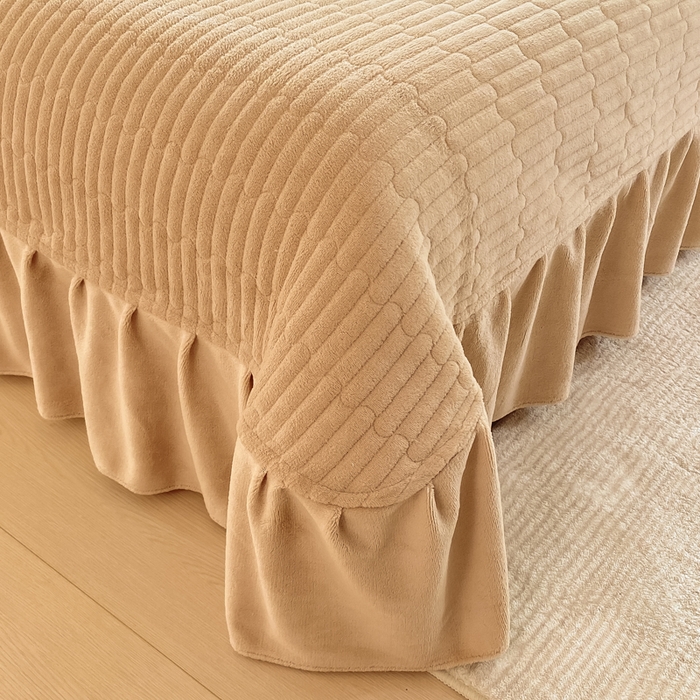 91家纺网 家纺一手货源 找家纺 豫见家纺 2025新款高克重牛奶绒夹棉床盖四件套 甜心凯蒂-棕