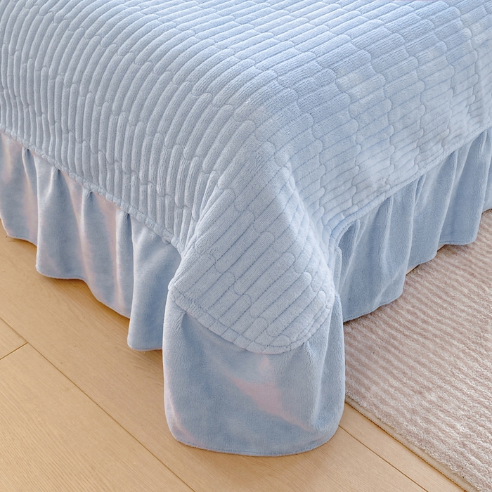 91家纺网 家纺一手货源 找家纺 豫见家纺 2025新款高克重牛奶绒夹棉床盖四件套 小南瓜蓝