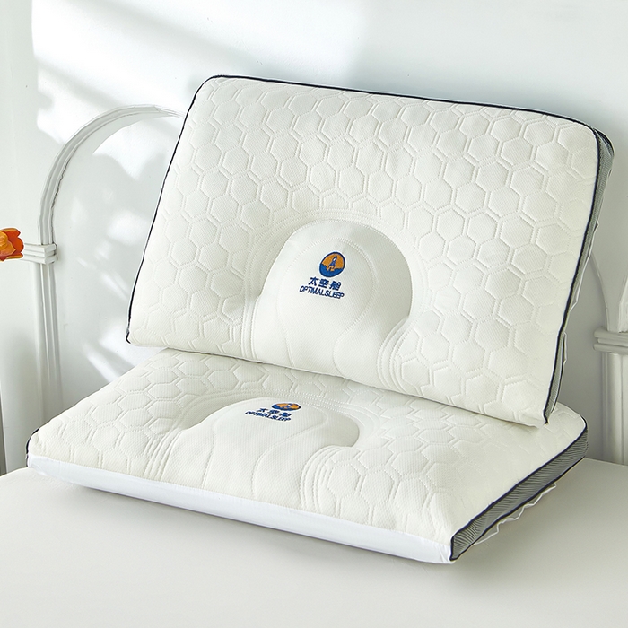 91家纺网 家纺一手货源 找家纺 （总）鼎晟纺 2025新款太空舱护颈乳胶枕成人枕头学生枕芯