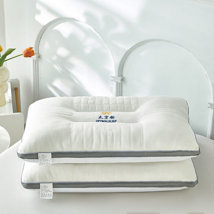 91家纺网 家纺一手货源 找家纺 鼎晟纺 2025新款太空舱护颈乳胶枕成人枕头学生枕芯 太空舱四边款