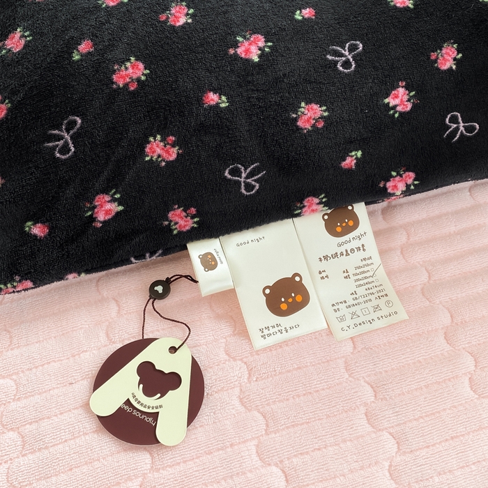 91家纺网 家纺一手货源 找家纺 豫见家纺 2025新款高克重牛奶绒夹棉床盖四件套 小蔷薇