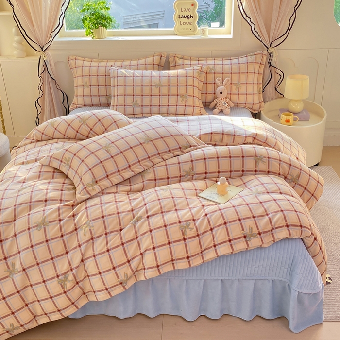 豫见家纺 2025新款高克重牛奶绒夹棉床盖四件套 小晴天