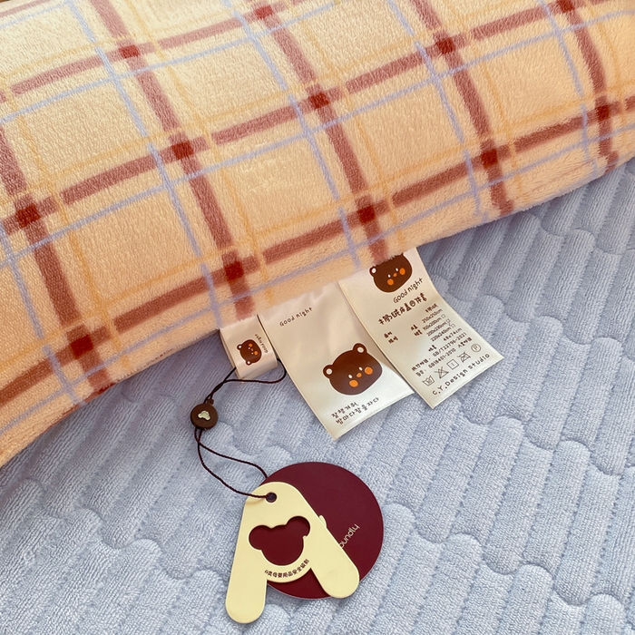 91家纺网 家纺一手货源 找家纺 豫见家纺 2025新款高克重牛奶绒夹棉床盖四件套 小晴天