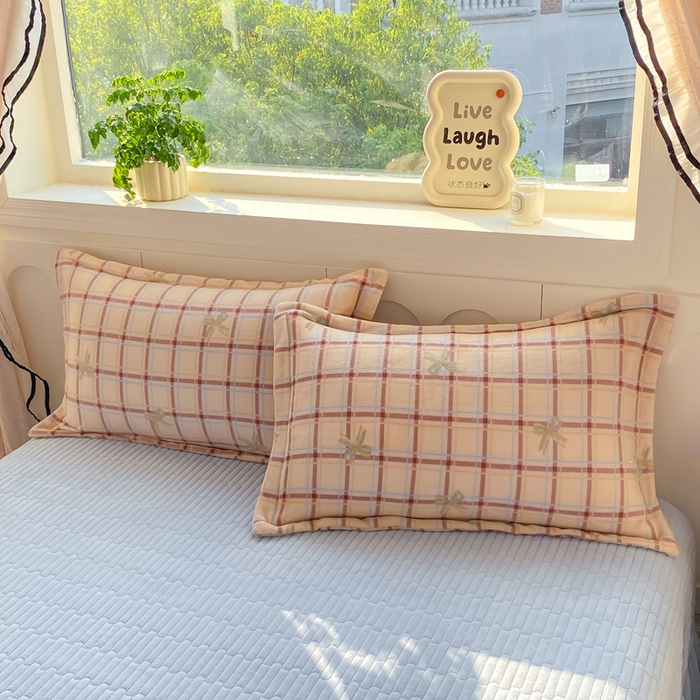 91家纺网 家纺一手货源 找家纺 豫见家纺 2025新款高克重牛奶绒夹棉床盖四件套 小晴天