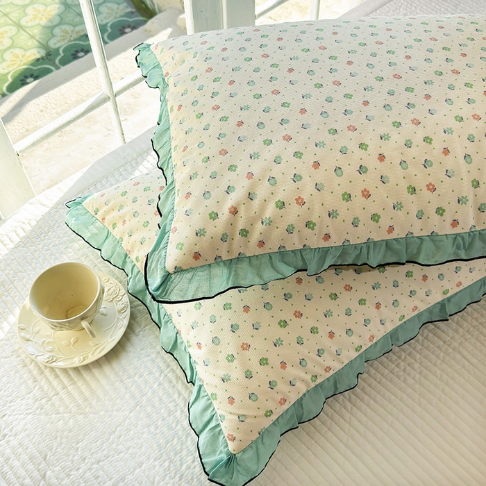 91家纺网 家纺一手货源 找家纺 （总）呦呦南宋 2025新款针织绒48x74cm枕套双面两用韩版绣线花边中层超声波夹棉一对装单品隐藏拉链款枕头套