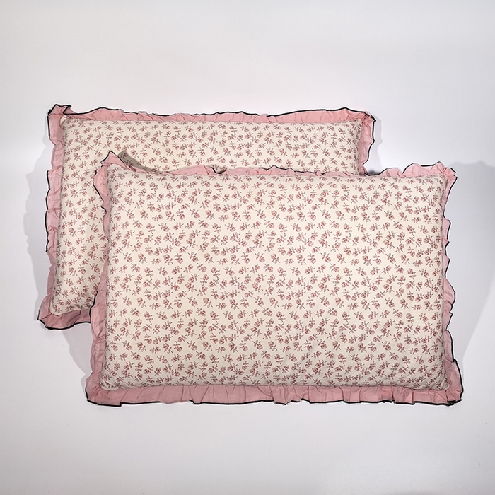 91家纺网 家纺一手货源 找家纺 （总）呦呦南宋 2025新款针织绒48x74cm枕套双面两用韩版绣线花边中层超声波夹棉一对装单品隐藏拉链款枕头套