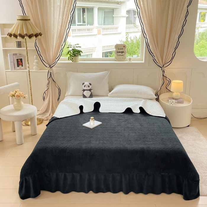 91家纺网 家纺一手货源 找家纺 豫见家纺 2025新款高克重牛奶绒夹棉床盖四件套 新潮风尚