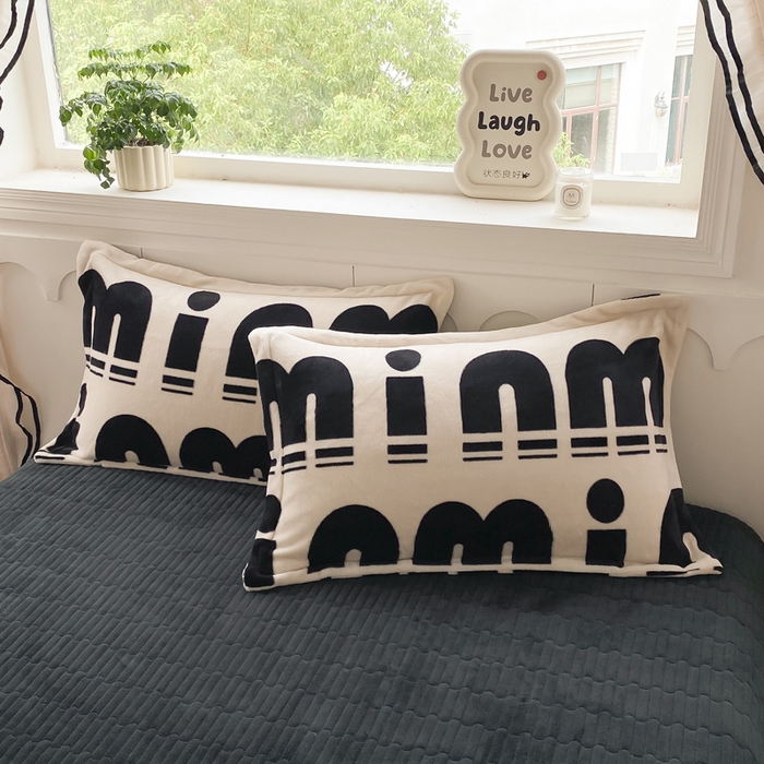 91家纺网 家纺一手货源 找家纺 豫见家纺 2025新款高克重牛奶绒夹棉床盖四件套 新潮风尚