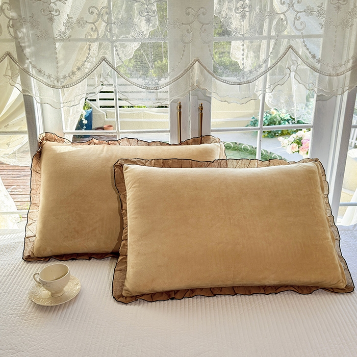 91家纺网 家纺一手货源 找家纺 呦呦南宋 2025新款韩版35x55cm针织绒枕套双面两用绣线花边中层超声波夹棉单只装单品隐藏拉链款枕头套 菠萝橙