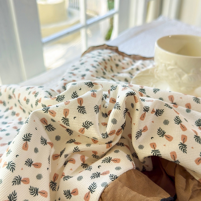 91家纺网 家纺一手货源 找家纺 呦呦南宋 2025新款韩版35x55cm针织绒枕套双面两用绣线花边中层超声波夹棉单只装单品隐藏拉链款枕头套 菠萝橙