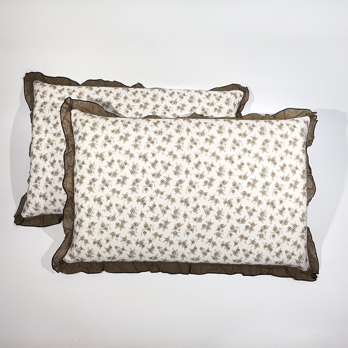 呦呦南宋 2025新款韩版35x55cm针织绒枕套双面两用绣线花边中层超声波夹棉单只装单品隐藏拉链款枕头套 叶子花