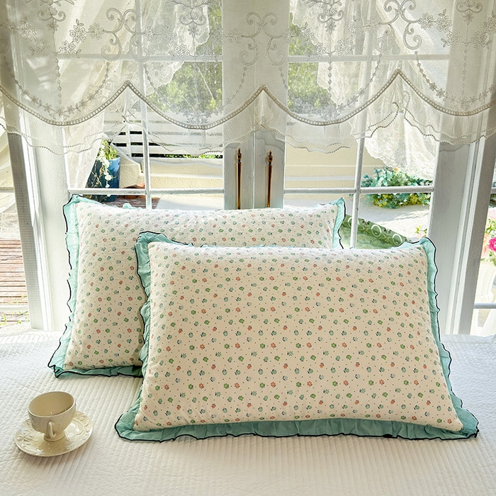 91家纺网 家纺一手货源 找家纺 呦呦南宋 2025新款韩版35x55cm针织绒枕套双面两用绣线花边中层超声波夹棉单只装单品隐藏拉链款枕头套 清雅绿