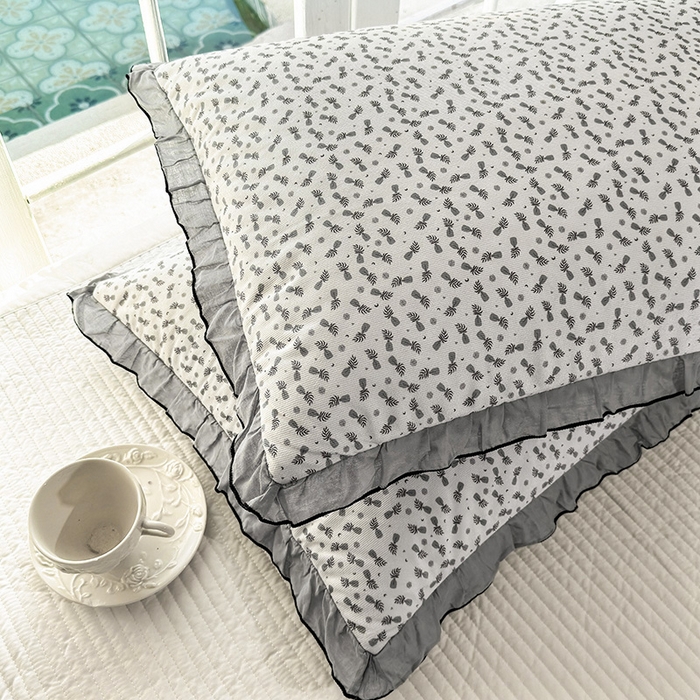 91家纺网 家纺一手货源 找家纺 （总）呦呦南宋 2025新款韩版35x55cm针织绒枕套双面两用绣线花边中层超声波夹棉单只装单品隐藏拉链款枕头套