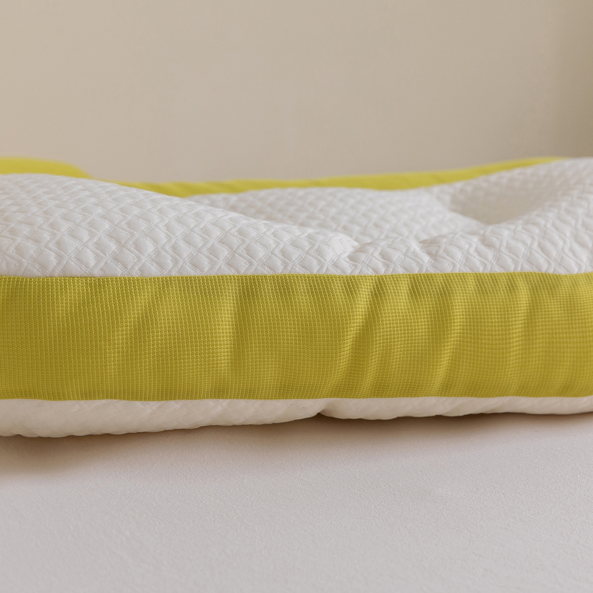 91家纺网 家纺一手货源 找家纺 （总）芯奇想 2025新款皮皮埃宽枕面牵引枕头学生枕芯单人枕头枕芯