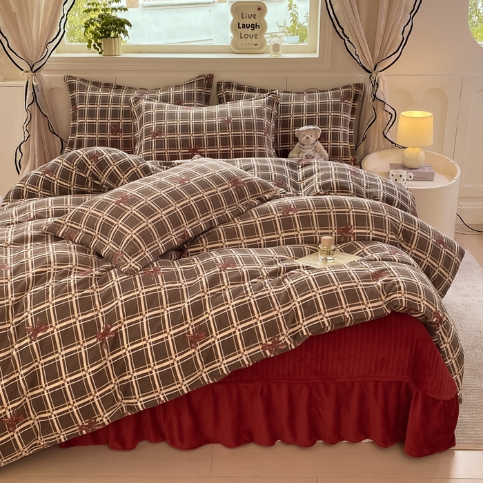 豫见家纺 2025新款高克重牛奶绒夹棉床盖四件套 英伦格调