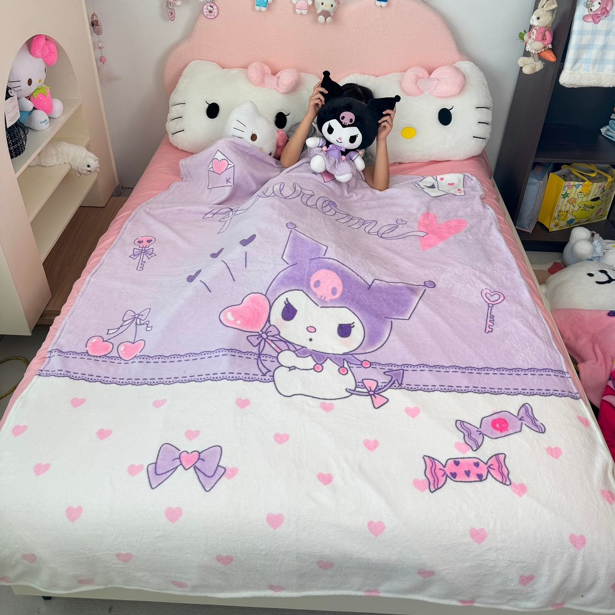 91家纺网 家纺一手货源 找家纺 博雅 2025新款三丽鸥牛奶绒盖毯毯子 气球库洛米