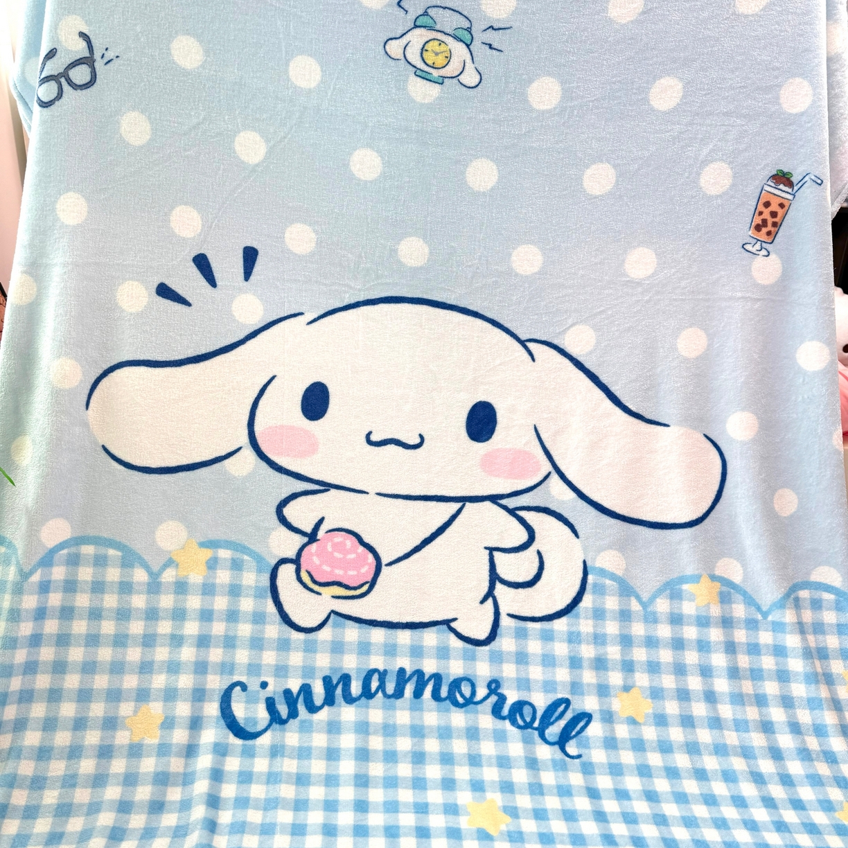 91家纺网 家纺一手货源 找家纺 博雅 2025新款三丽鸥牛奶绒盖毯毯子 萌萌玉桂狗