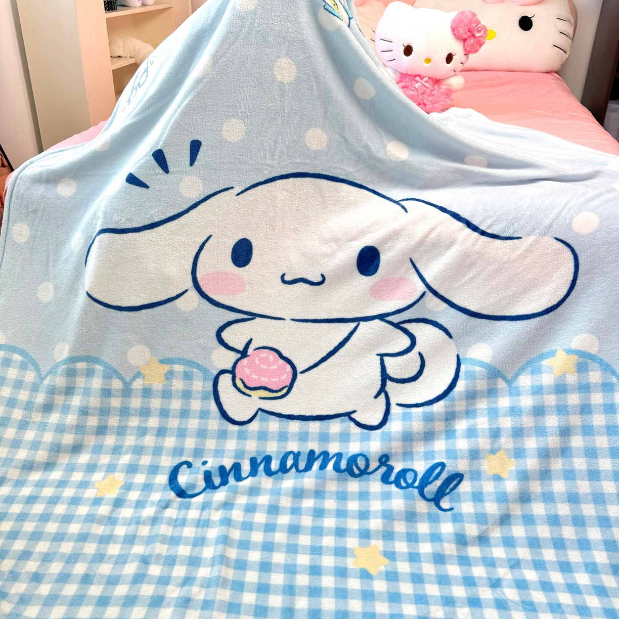 91家纺网 家纺一手货源 找家纺 博雅 2025新款三丽鸥牛奶绒盖毯毯子 萌萌玉桂狗